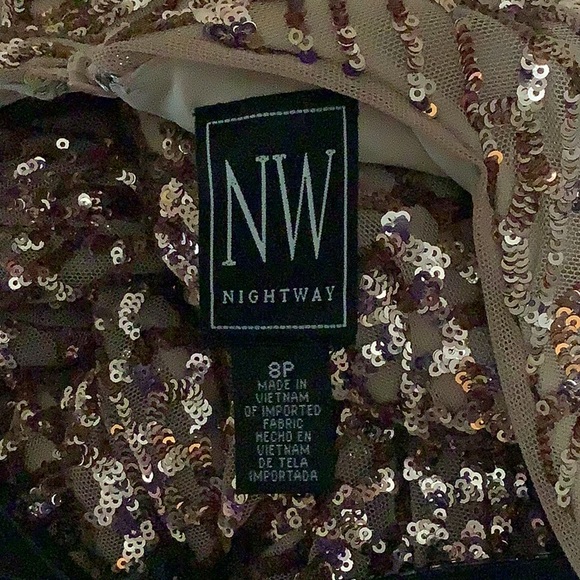 🎉🎉Host pic, 🎉🎉Nightway Long Mermaid Gown - Picture 5 of 8